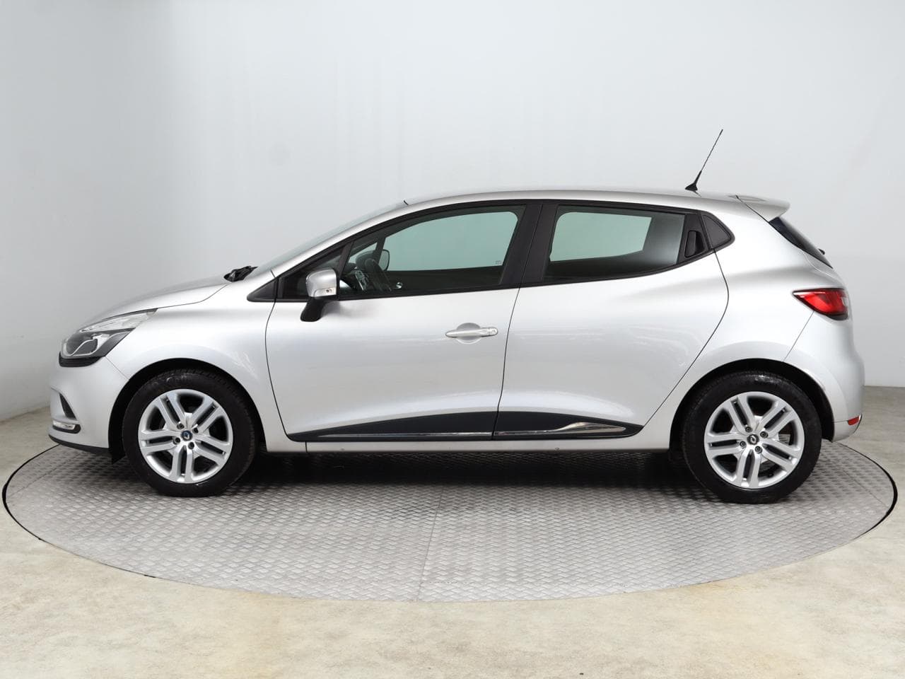 2020 Renault CLIO - 4