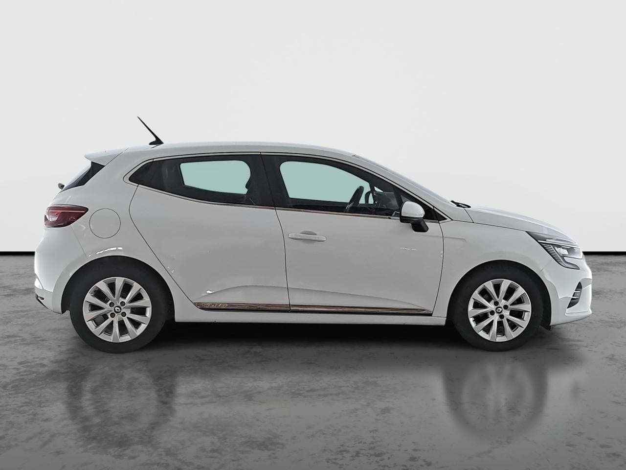 2021 Renault CLIO - 14