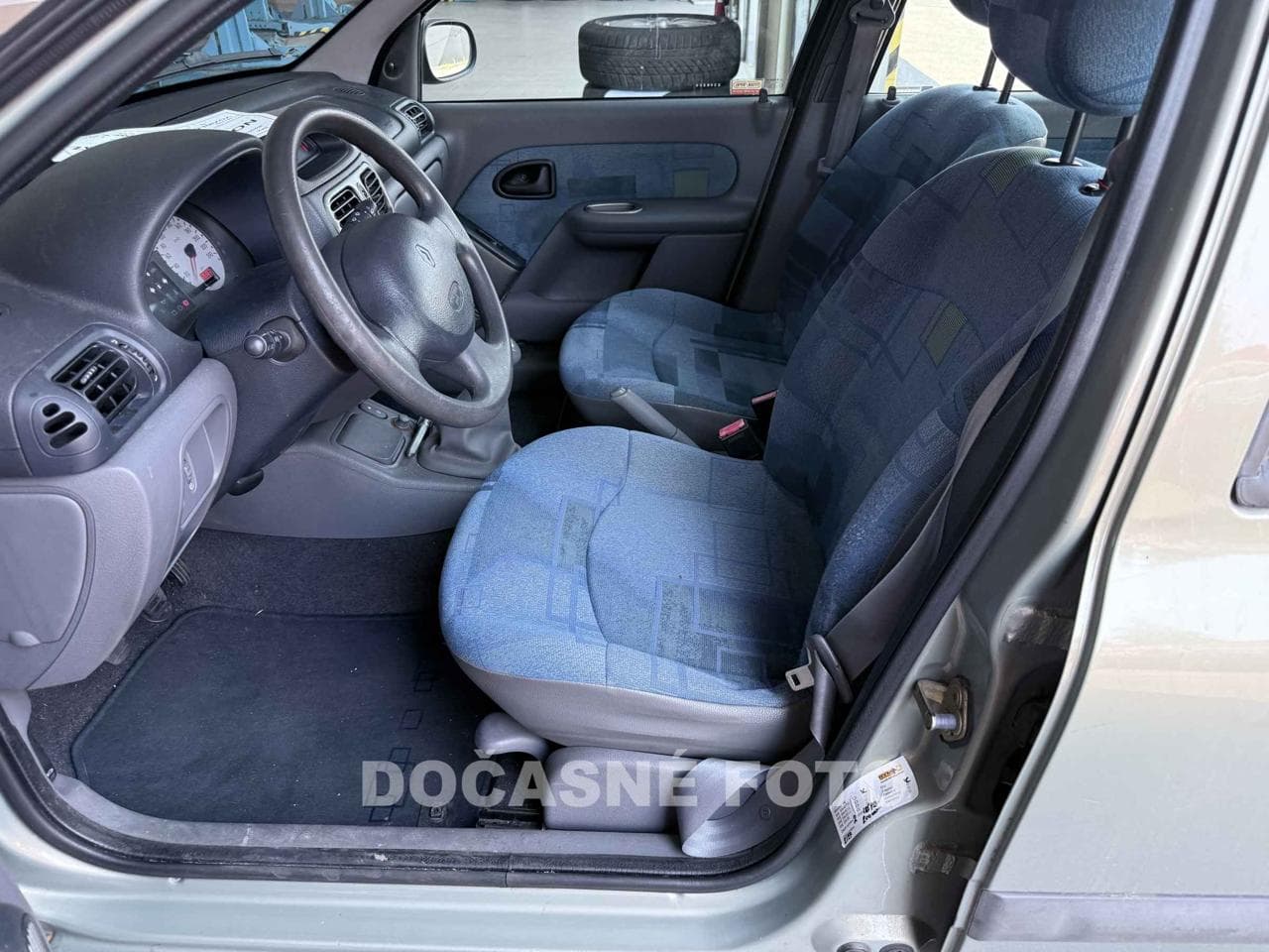 2000 Renault CLIO - 5