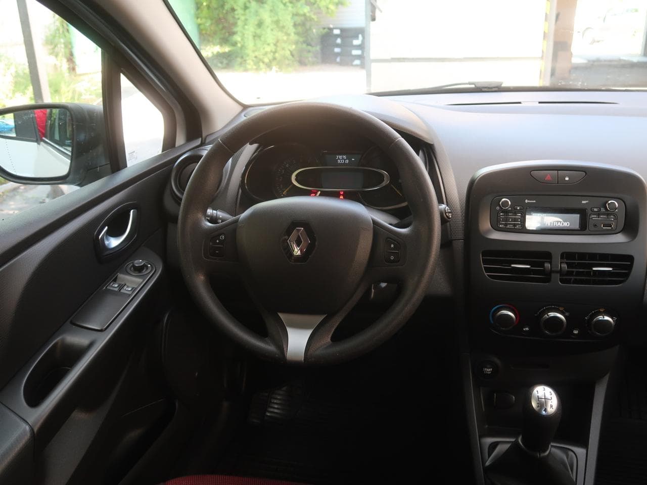 2015 Renault CLIO - 9