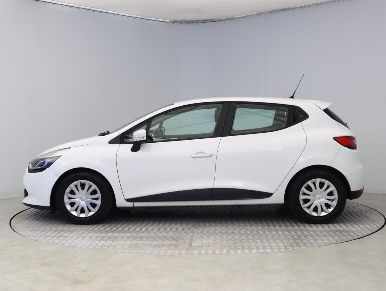 2015 Renault CLIO - 4