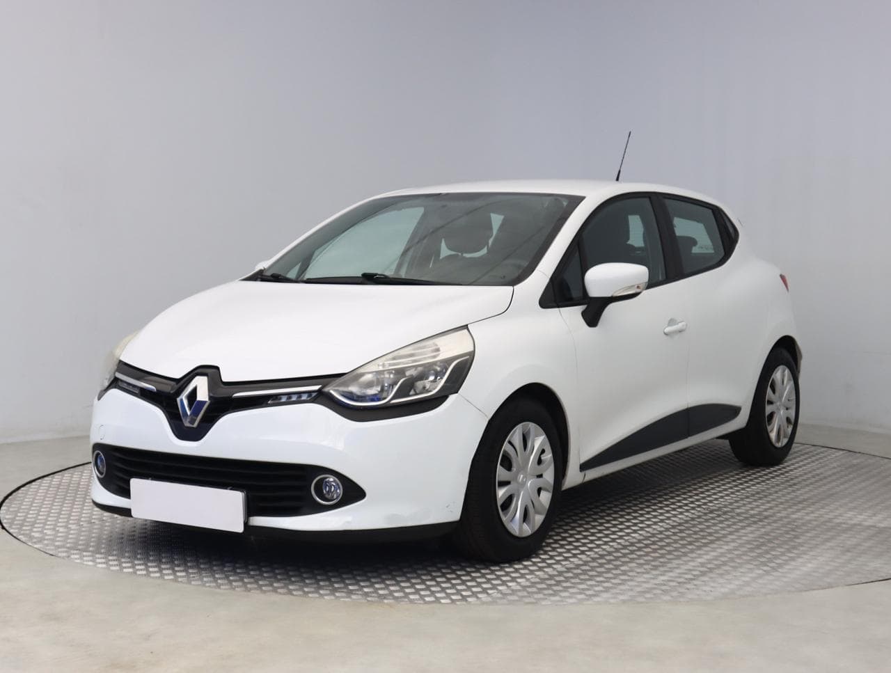 2015 Renault CLIO - 3