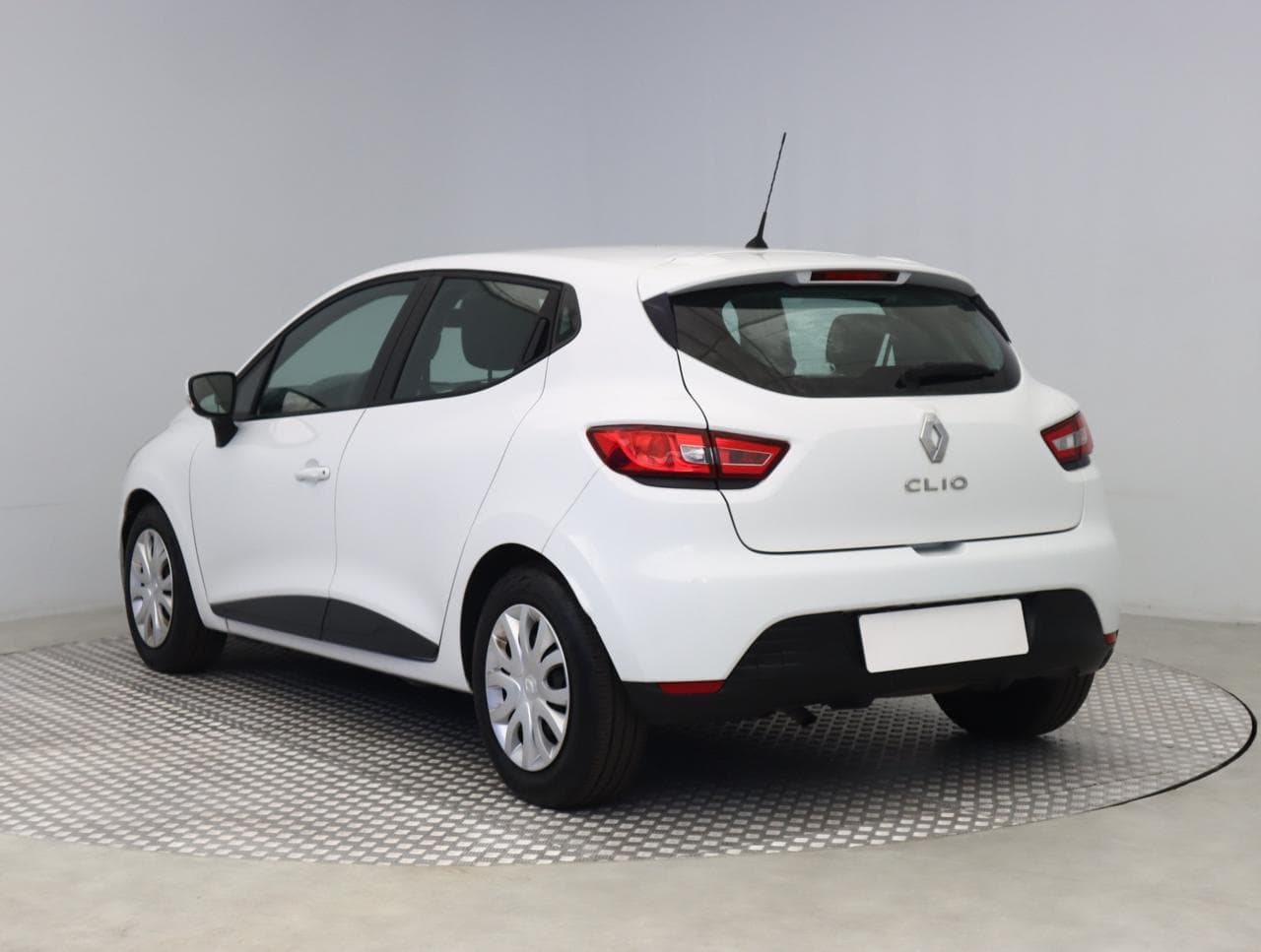 2015 Renault CLIO - 5