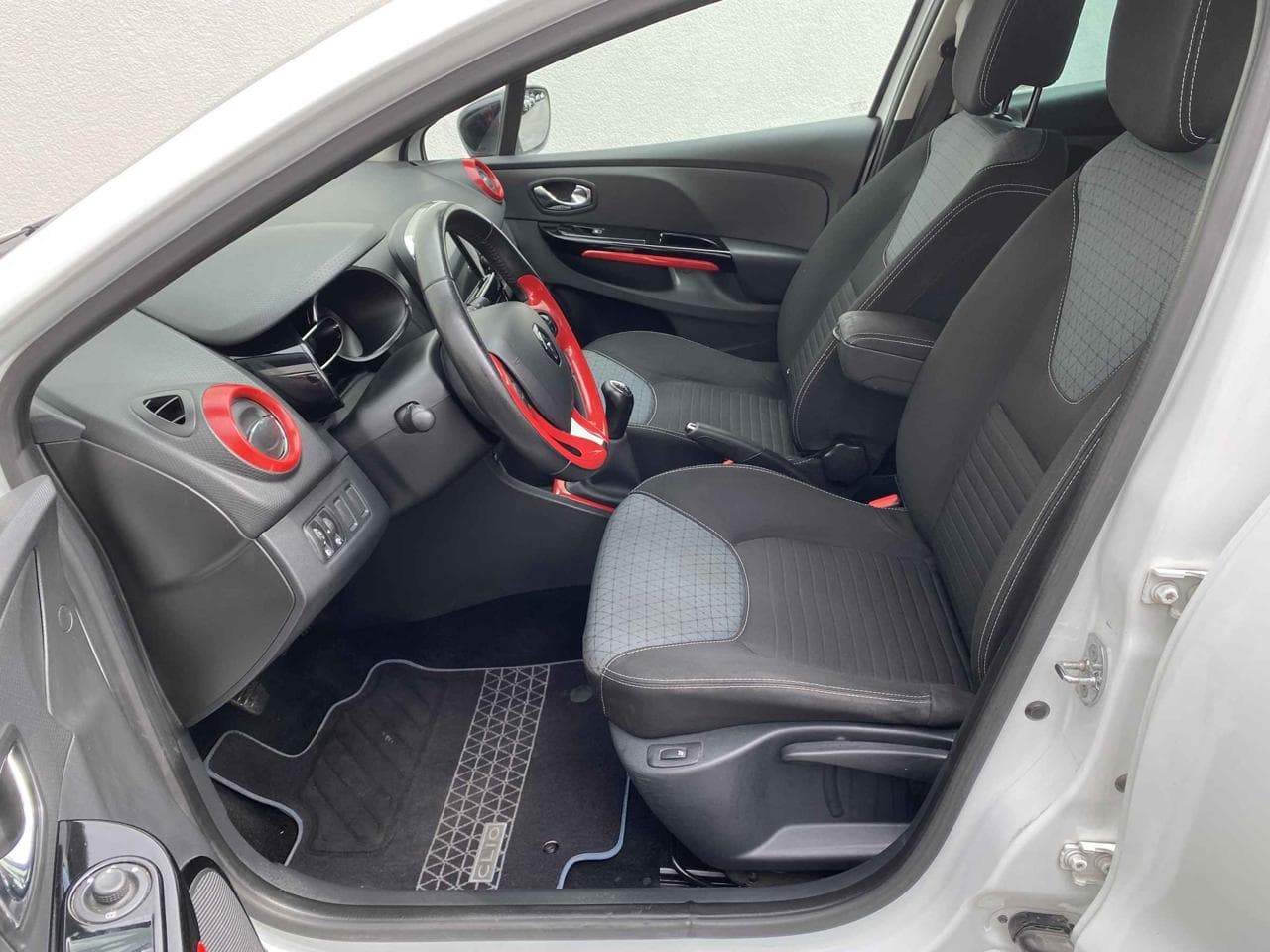 2013 Renault CLIO - 9