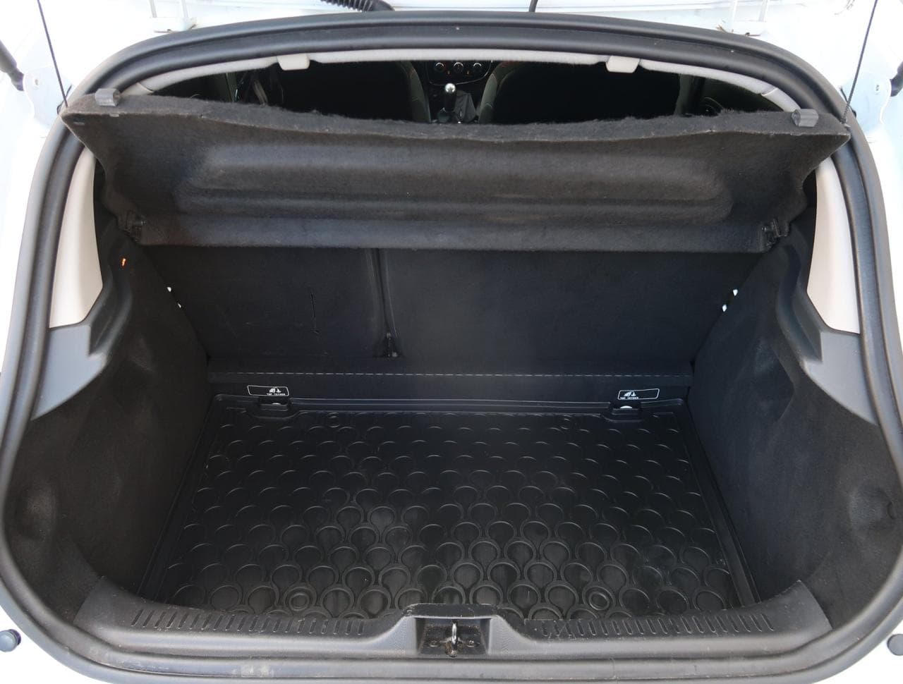 2013 Renault CLIO - 20