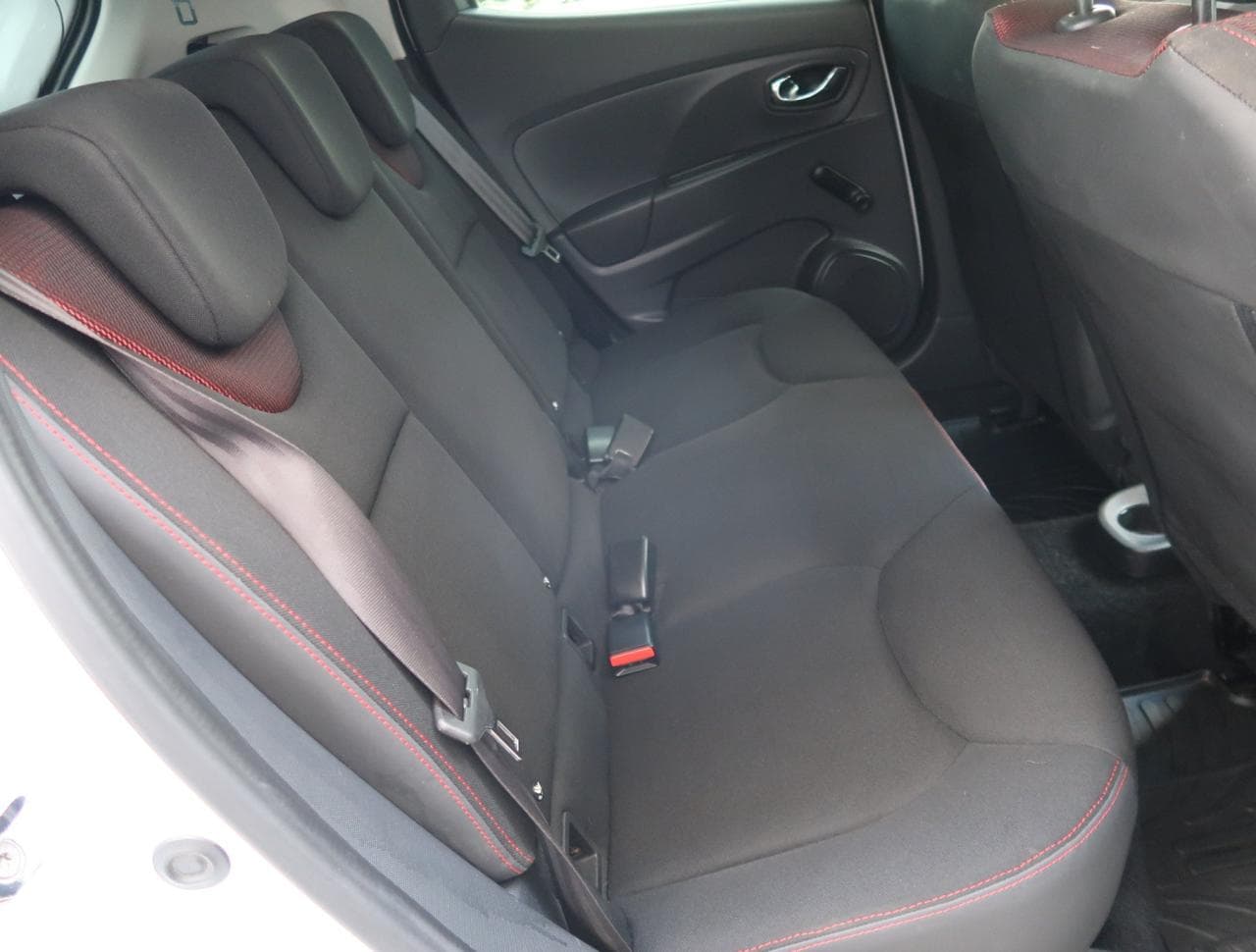 2013 Renault CLIO - 13
