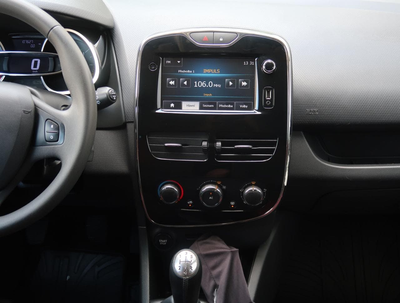 2013 Renault CLIO - 18