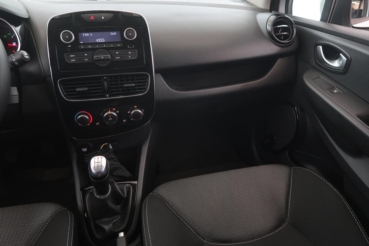 2020 Renault CLIO - 11