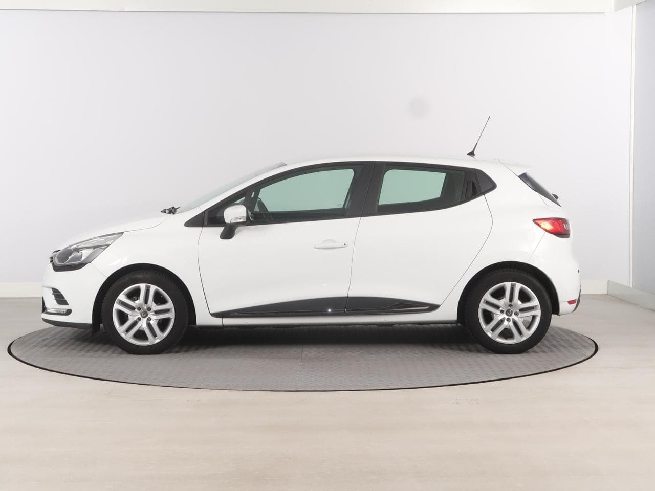 2020 Renault CLIO - 4