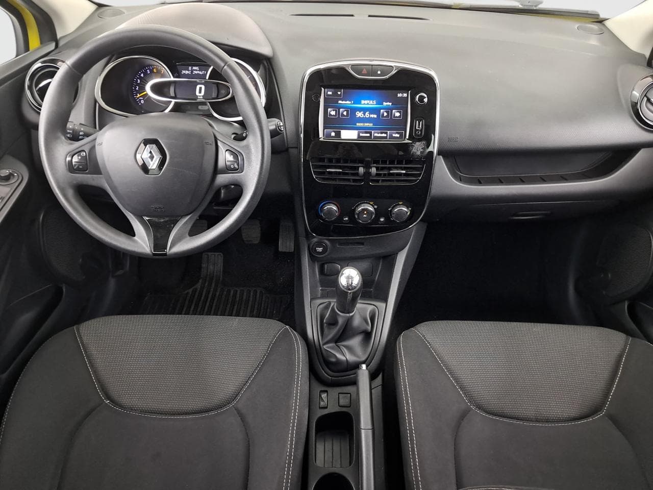 2014 Renault CLIO - 10