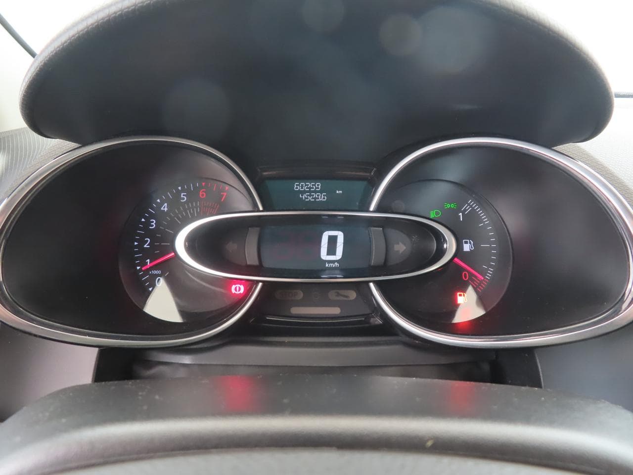 2017 Renault CLIO - 17