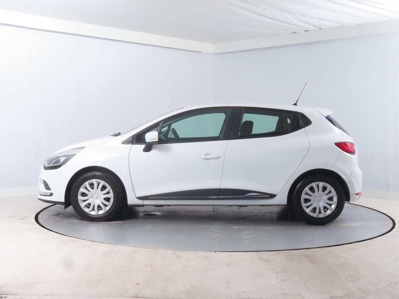 2017 Renault CLIO - 4