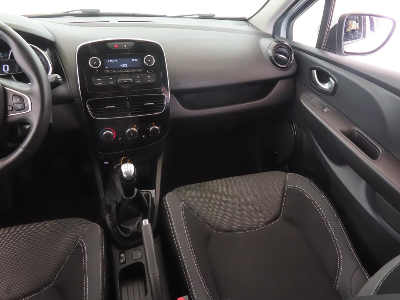 2017 Renault CLIO - 11