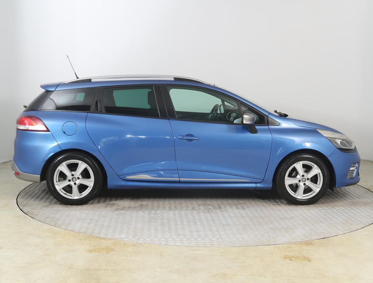 2014 Renault CLIO - 8