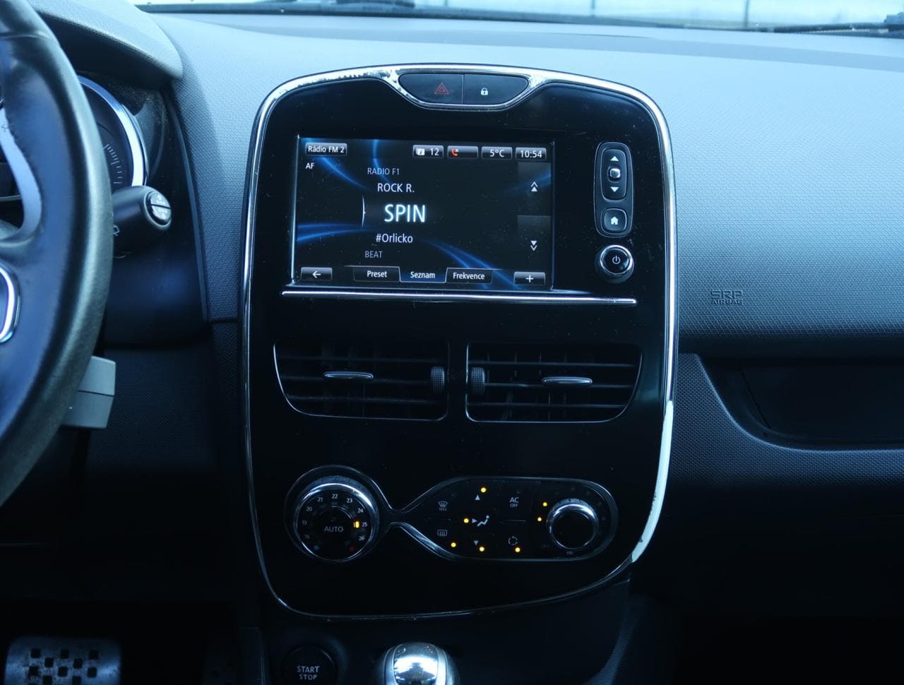 2014 Renault CLIO - 18