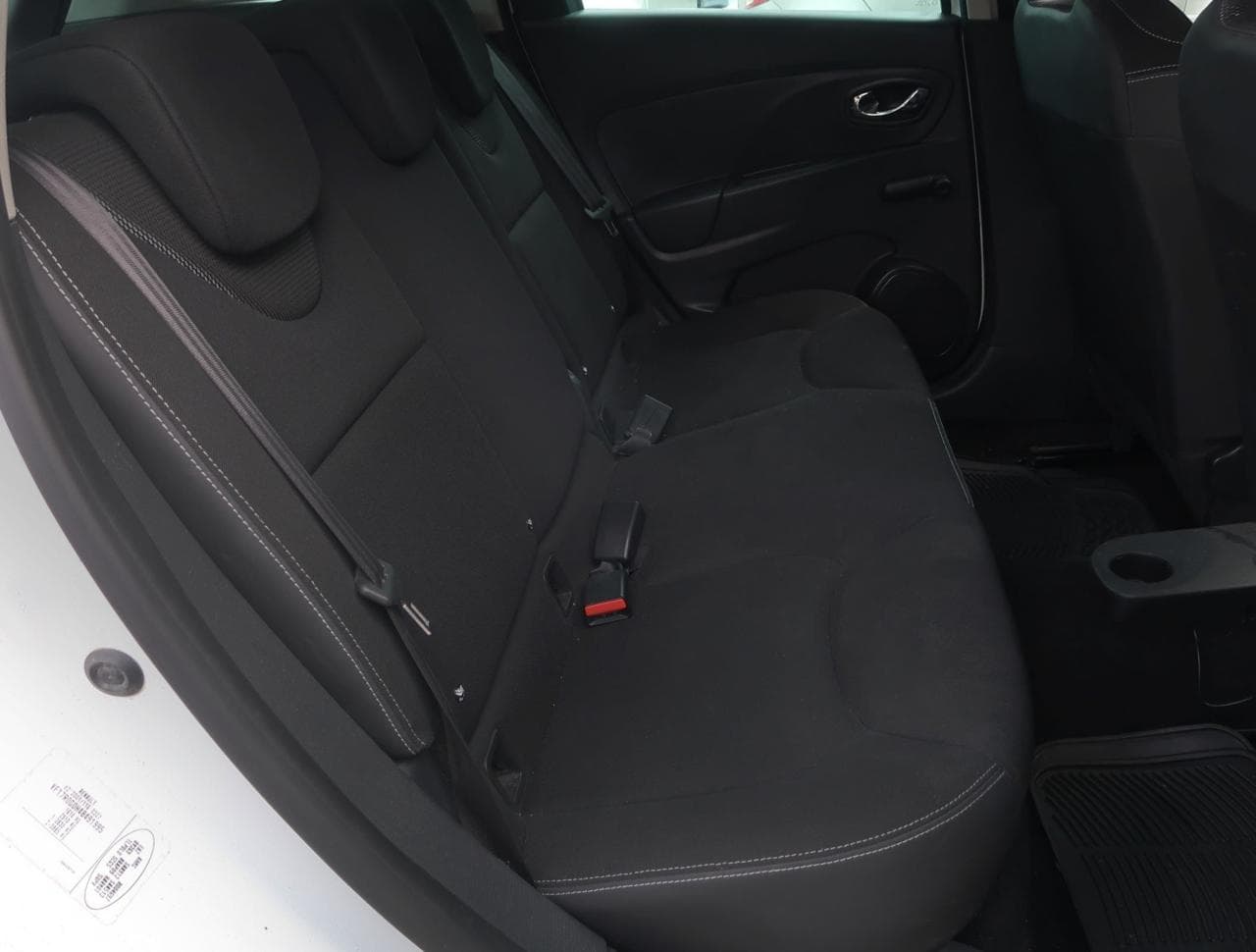 2013 Renault Clio - 13