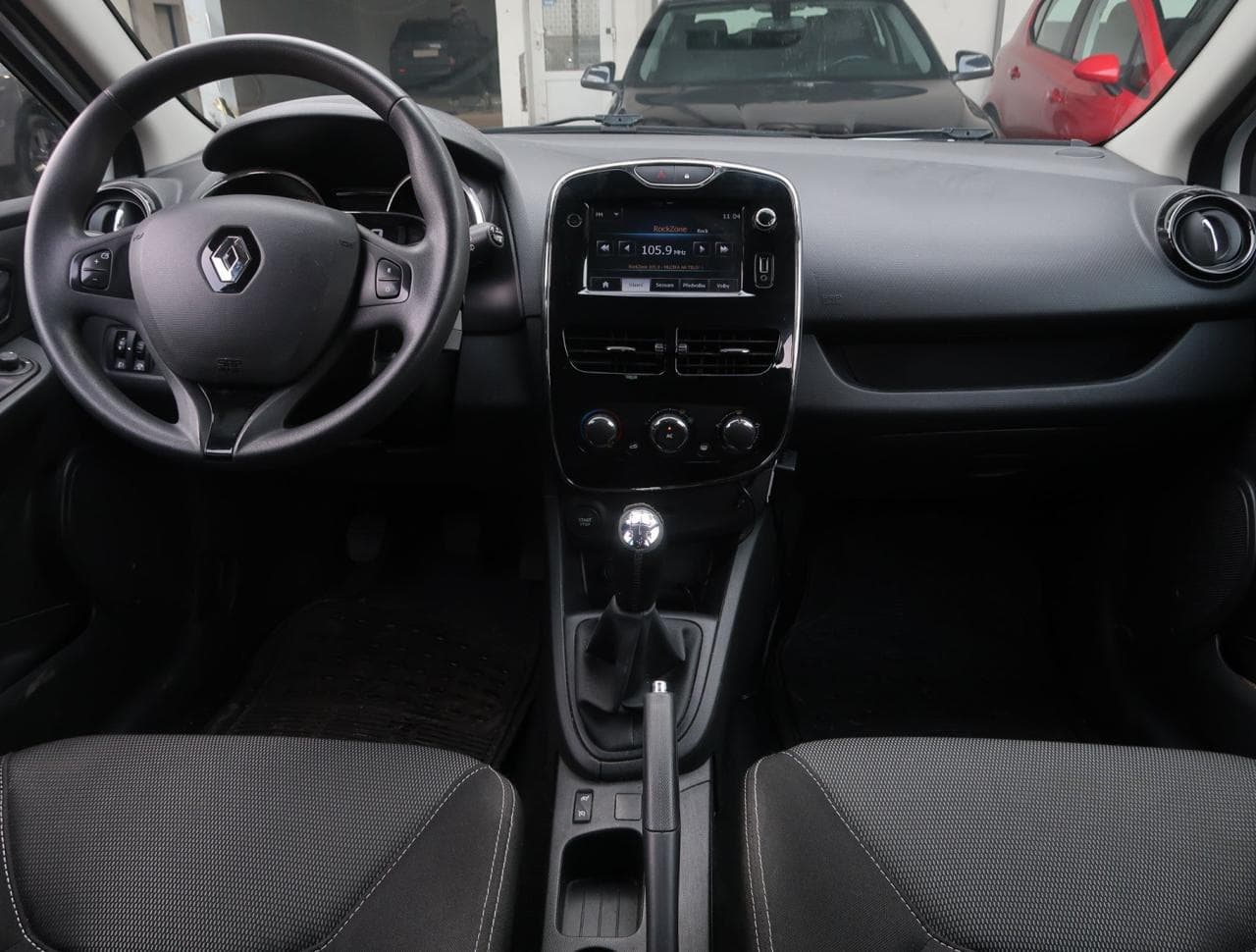 2013 Renault Clio - 10