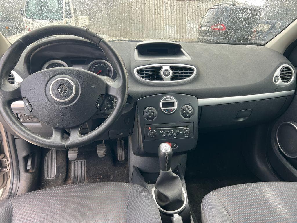 2008 Renault CLIO - 12