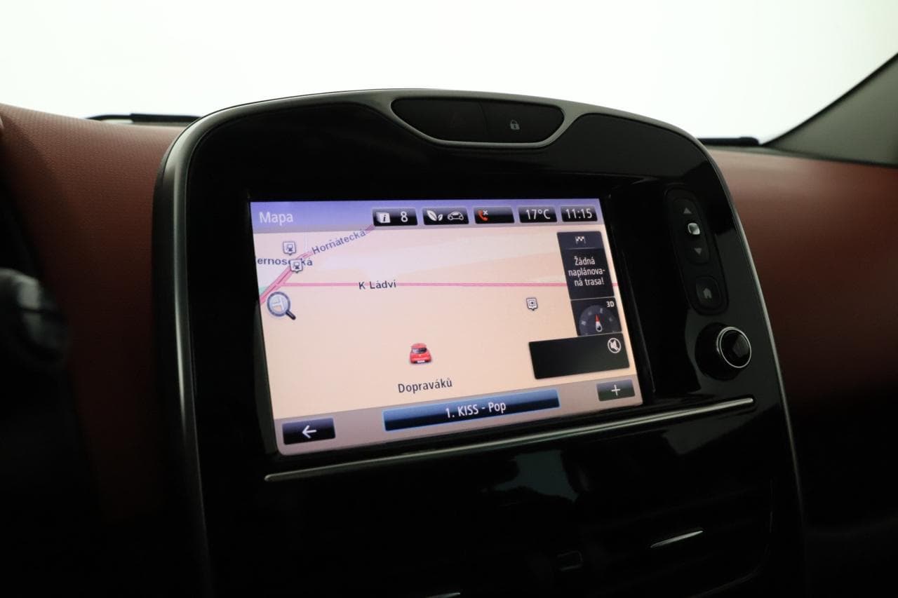 2016 Renault Clio - 17