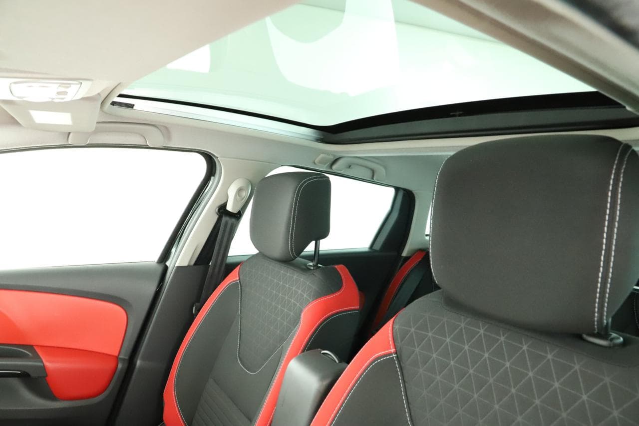 2016 Renault Clio - 20