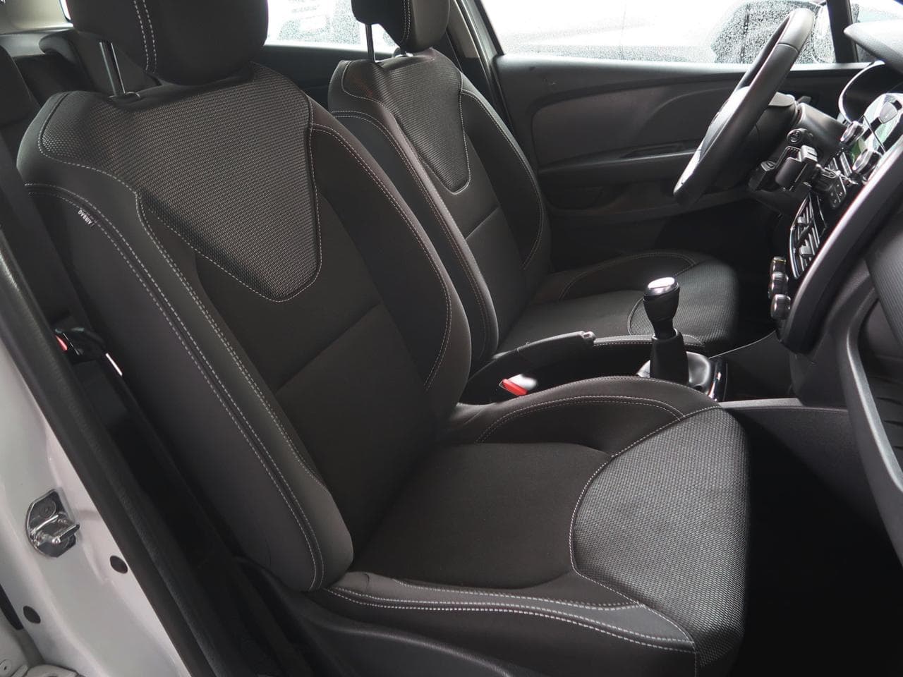 2018 Renault CLIO - 20