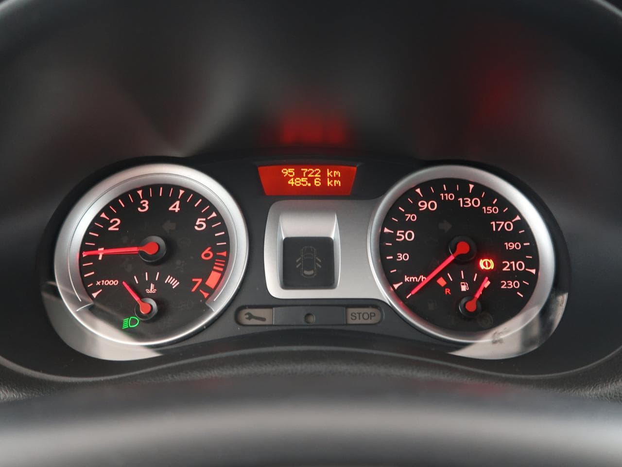 2011 Renault CLIO - 17