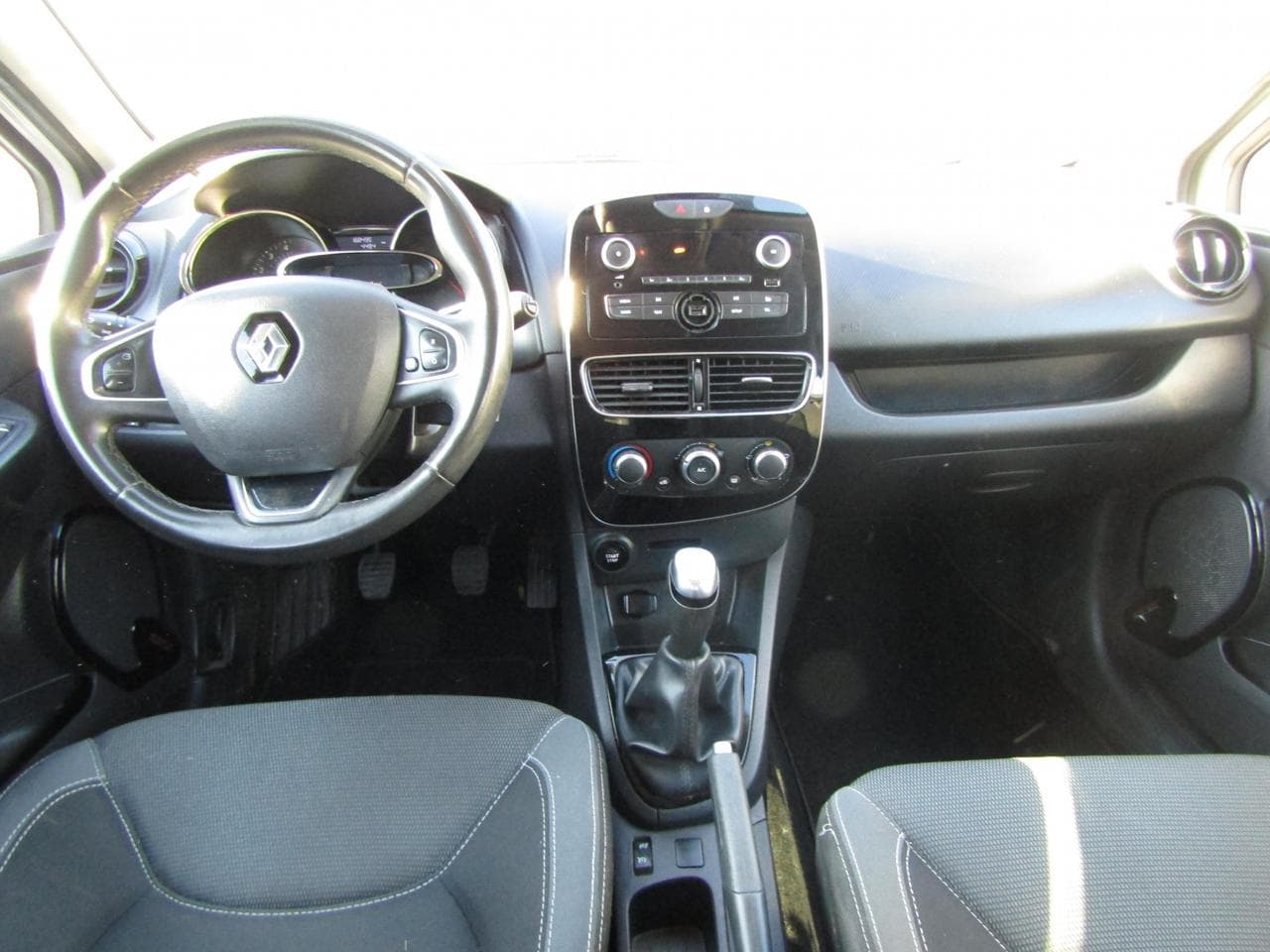 2018 Renault CLIO - 8