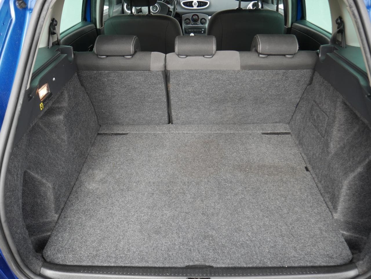 2011 Renault CLIO - 13