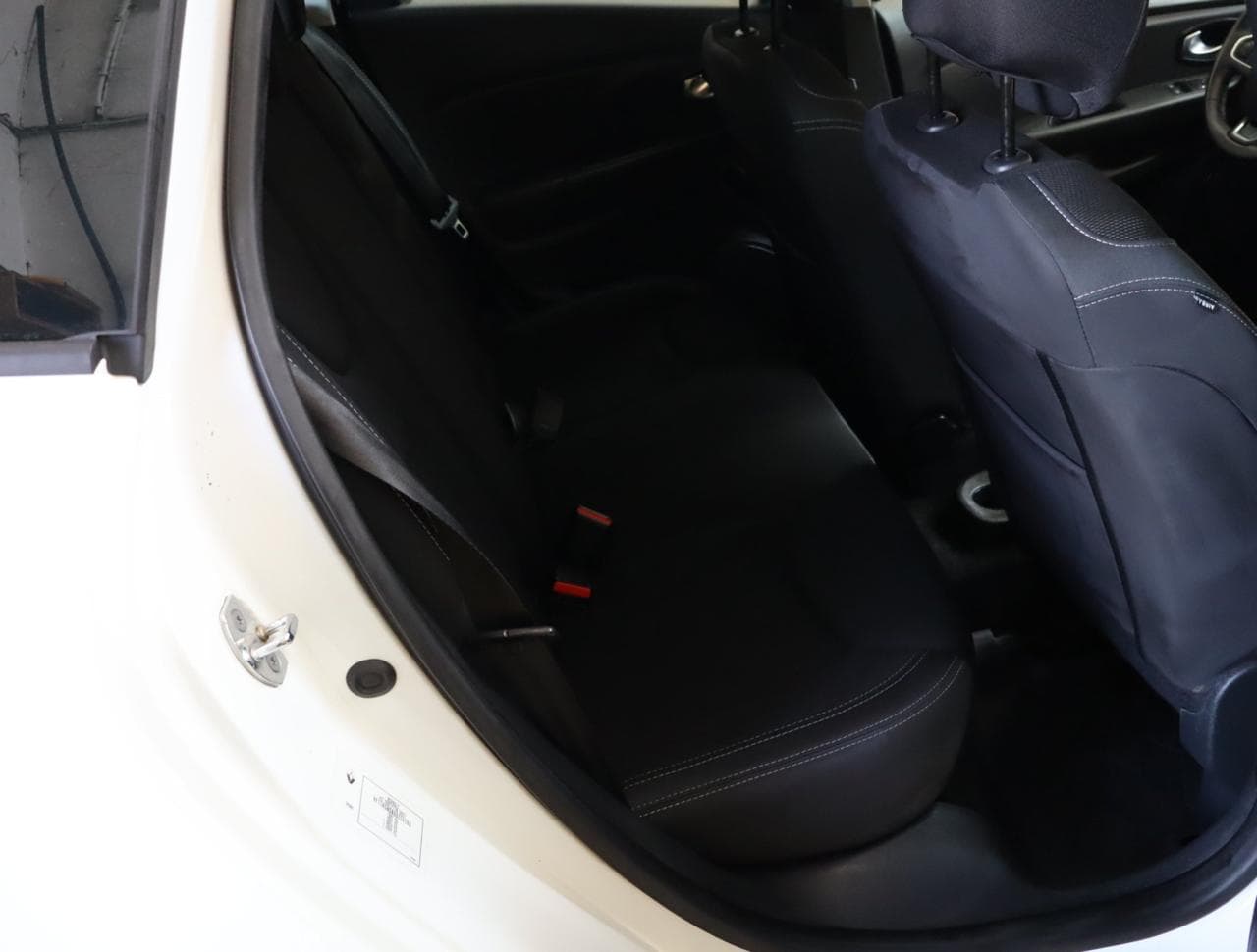 2018 Renault CLIO - 13