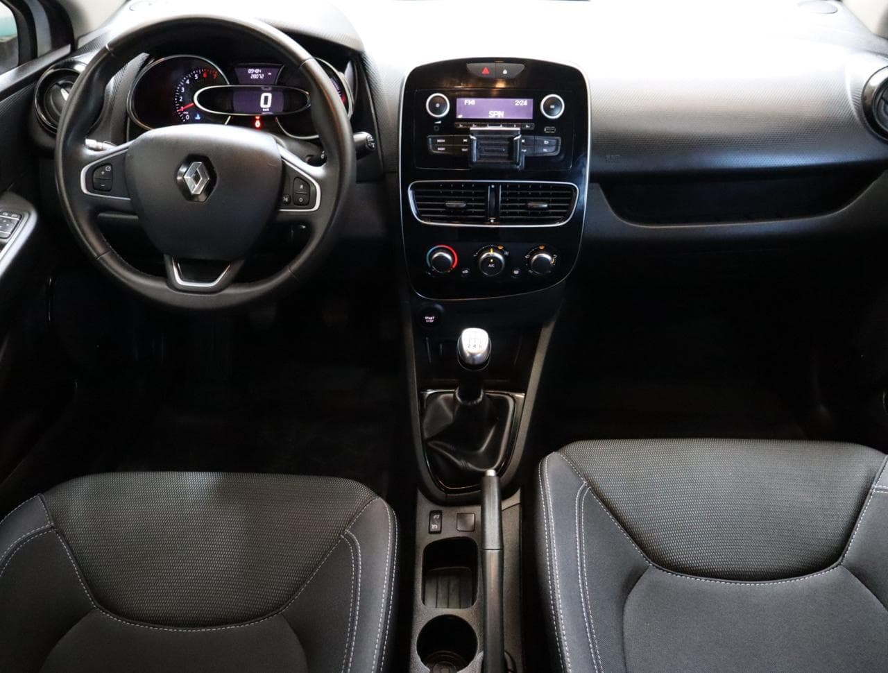 2018 Renault CLIO - 10