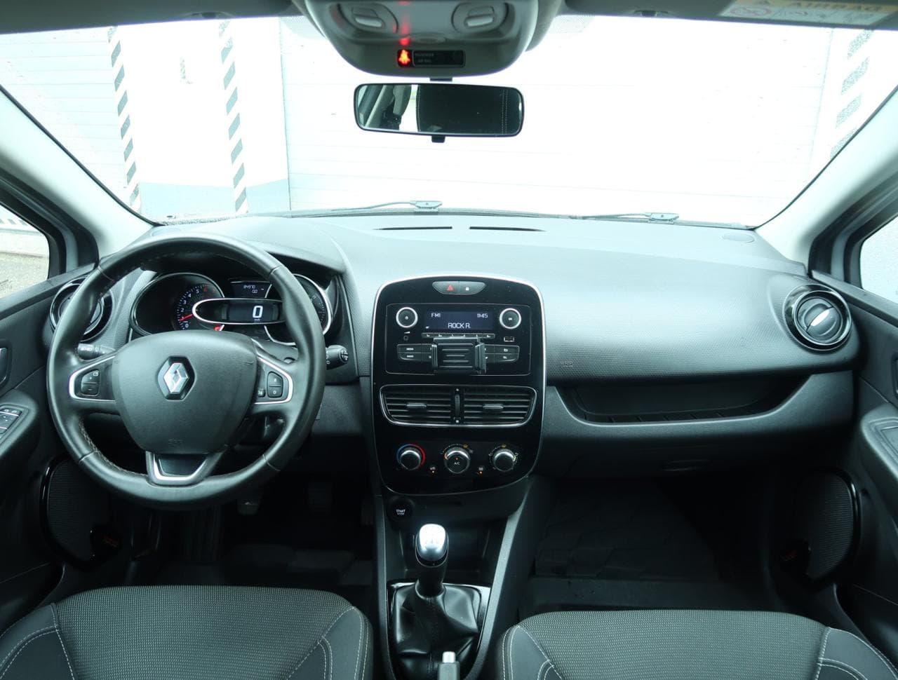 2018 Renault CLIO - 17