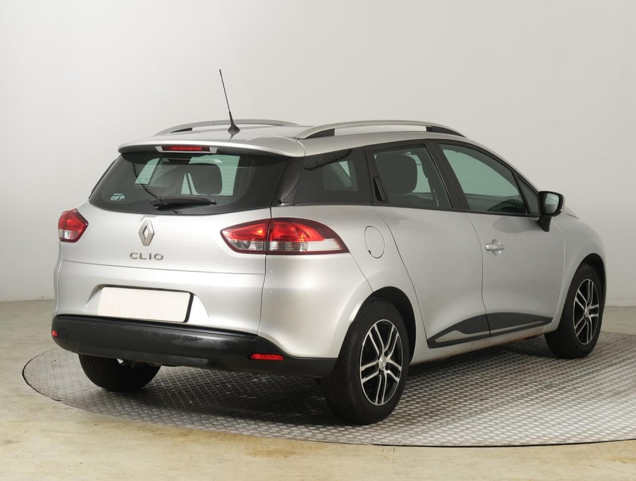 2018 Renault CLIO - 11