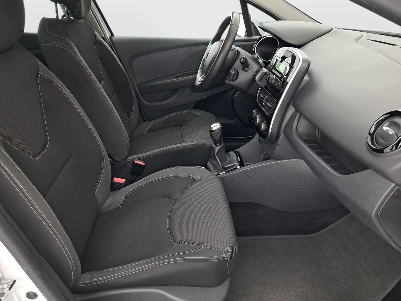 2018 Renault CLIO - 12