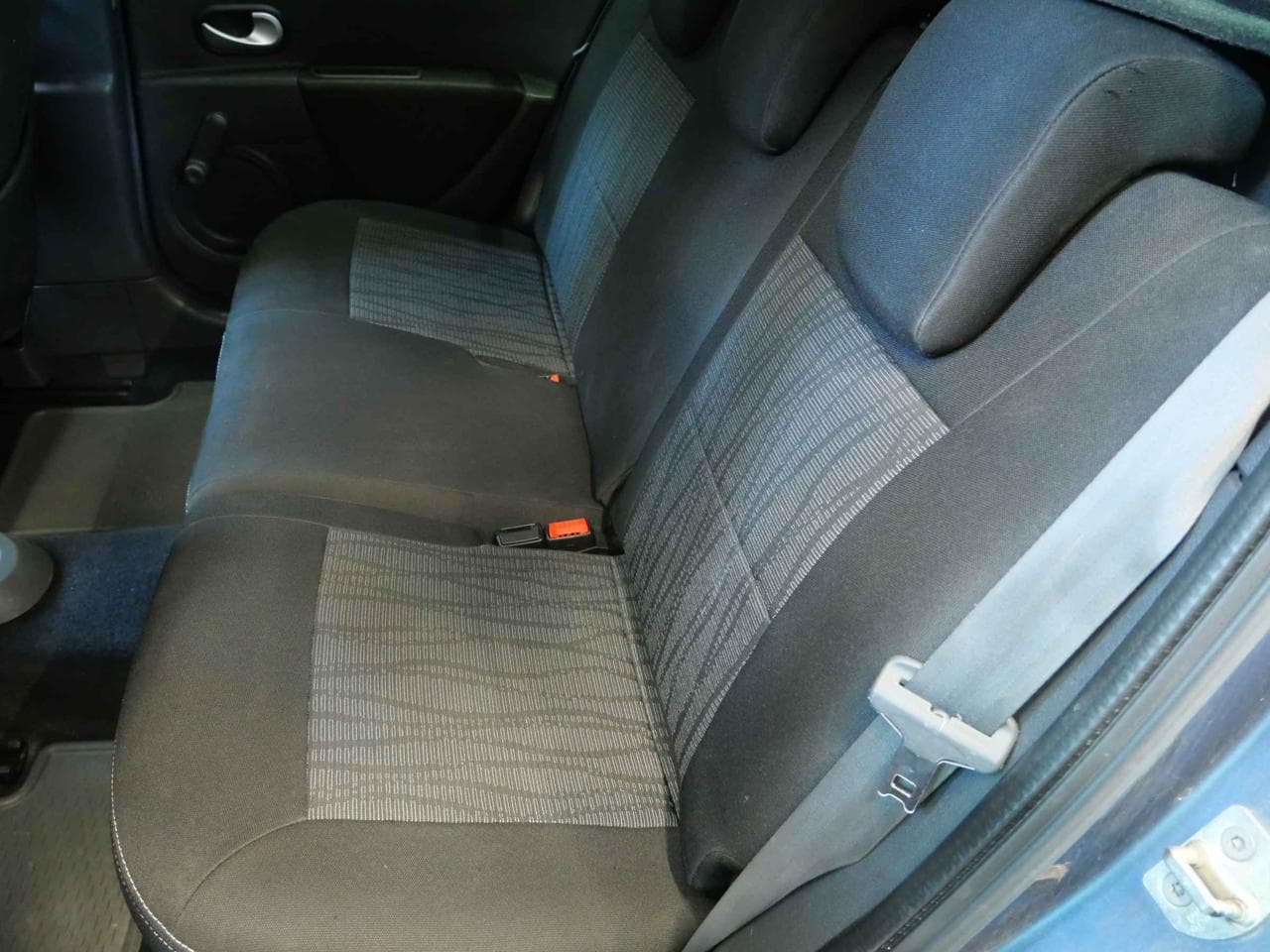 2010 Renault CLIO - 17