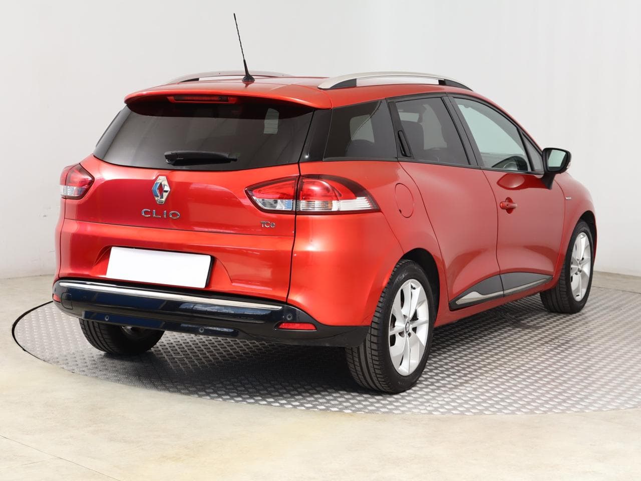2016 Renault CLIO - 12