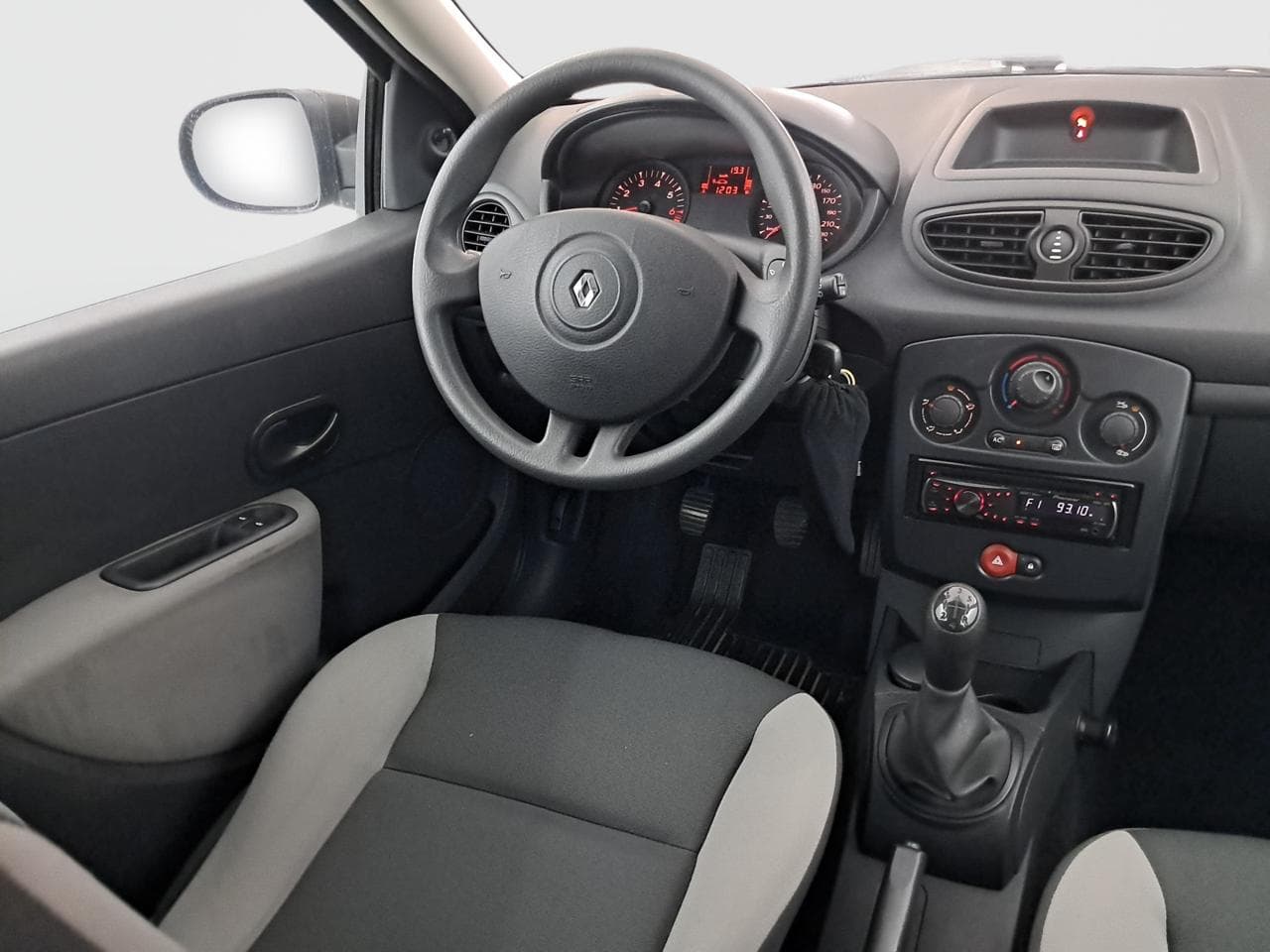 2010 Renault CLIO - 13