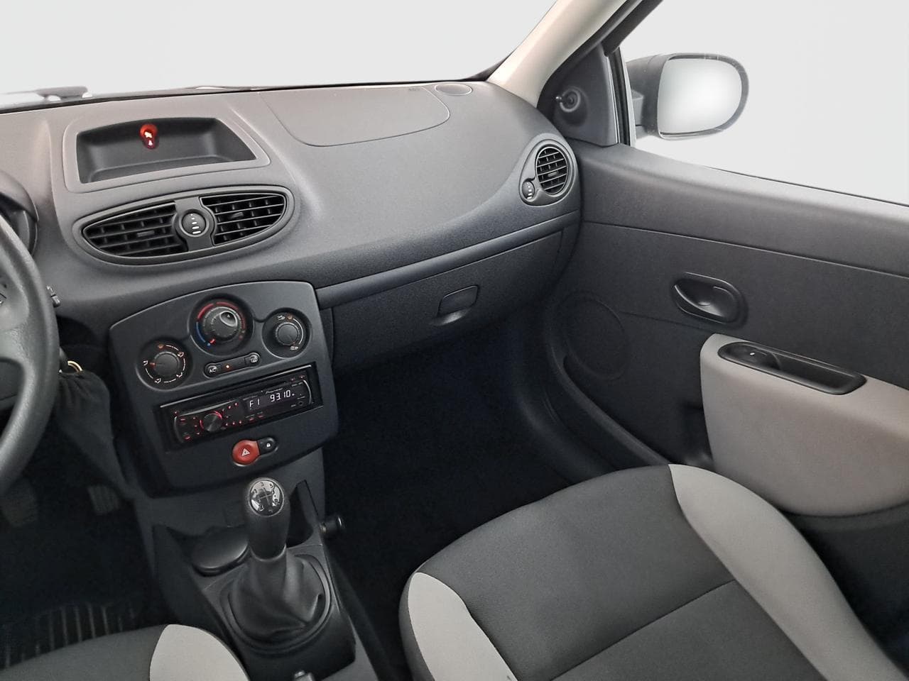 2010 Renault CLIO - 16