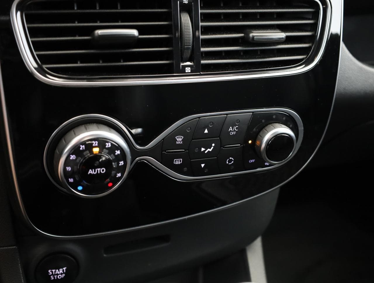 2017 Renault CLIO - 17