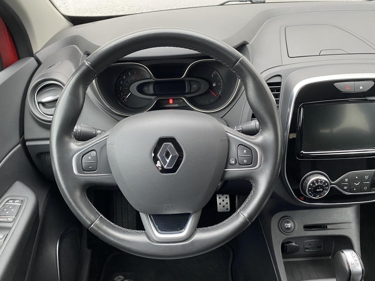 2018 Renault CAPTUR - 11