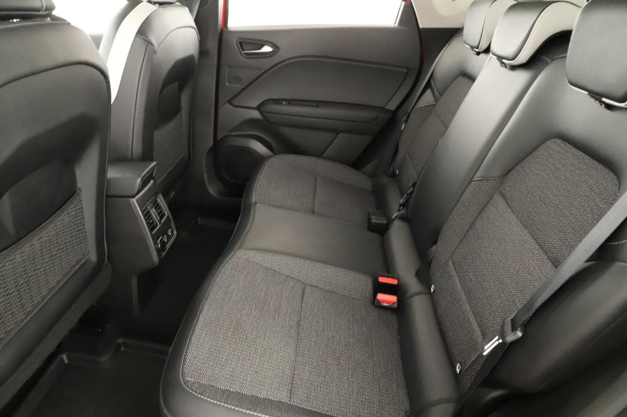 2022 Renault Captur - 12