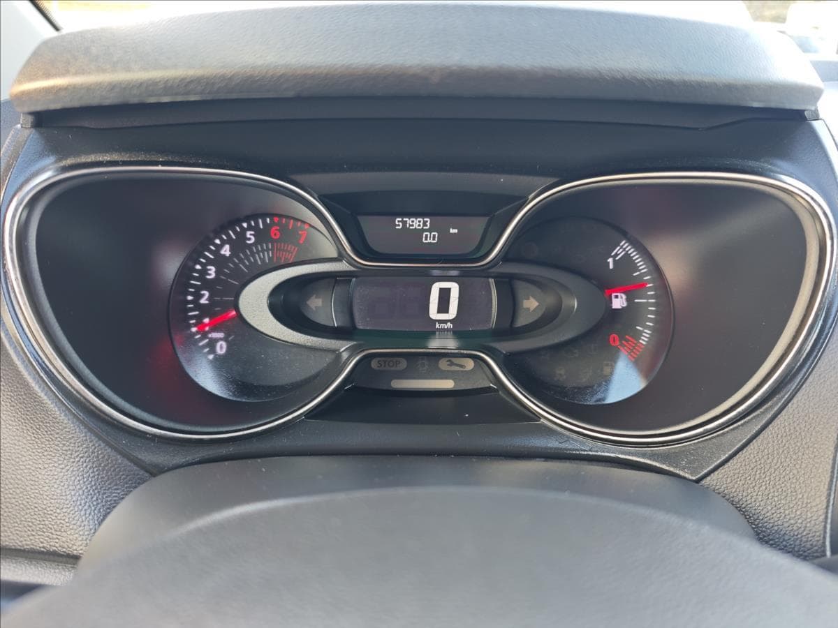 2019 Renault CAPTUR - 18