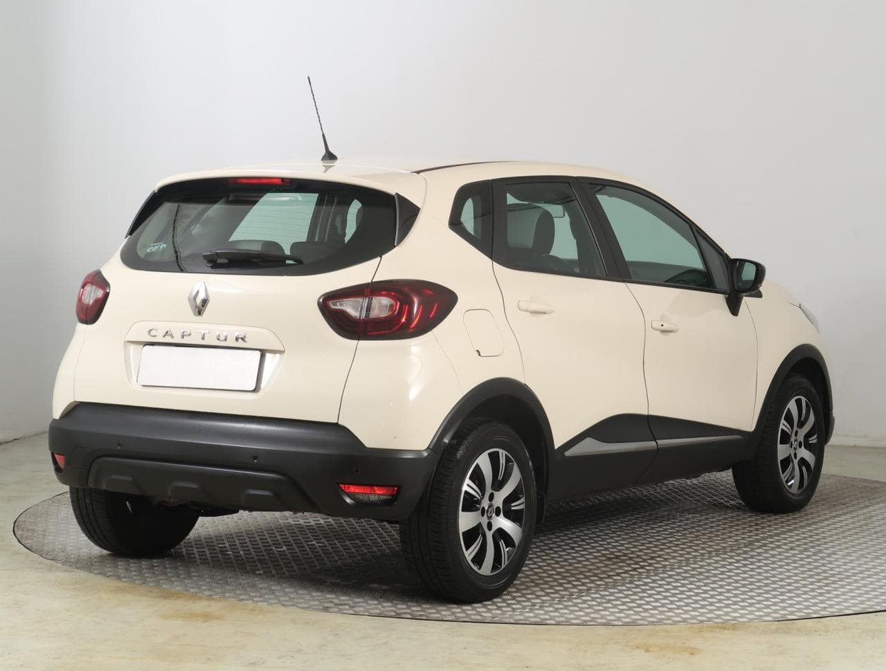 2018 Renault CAPTUR - 7