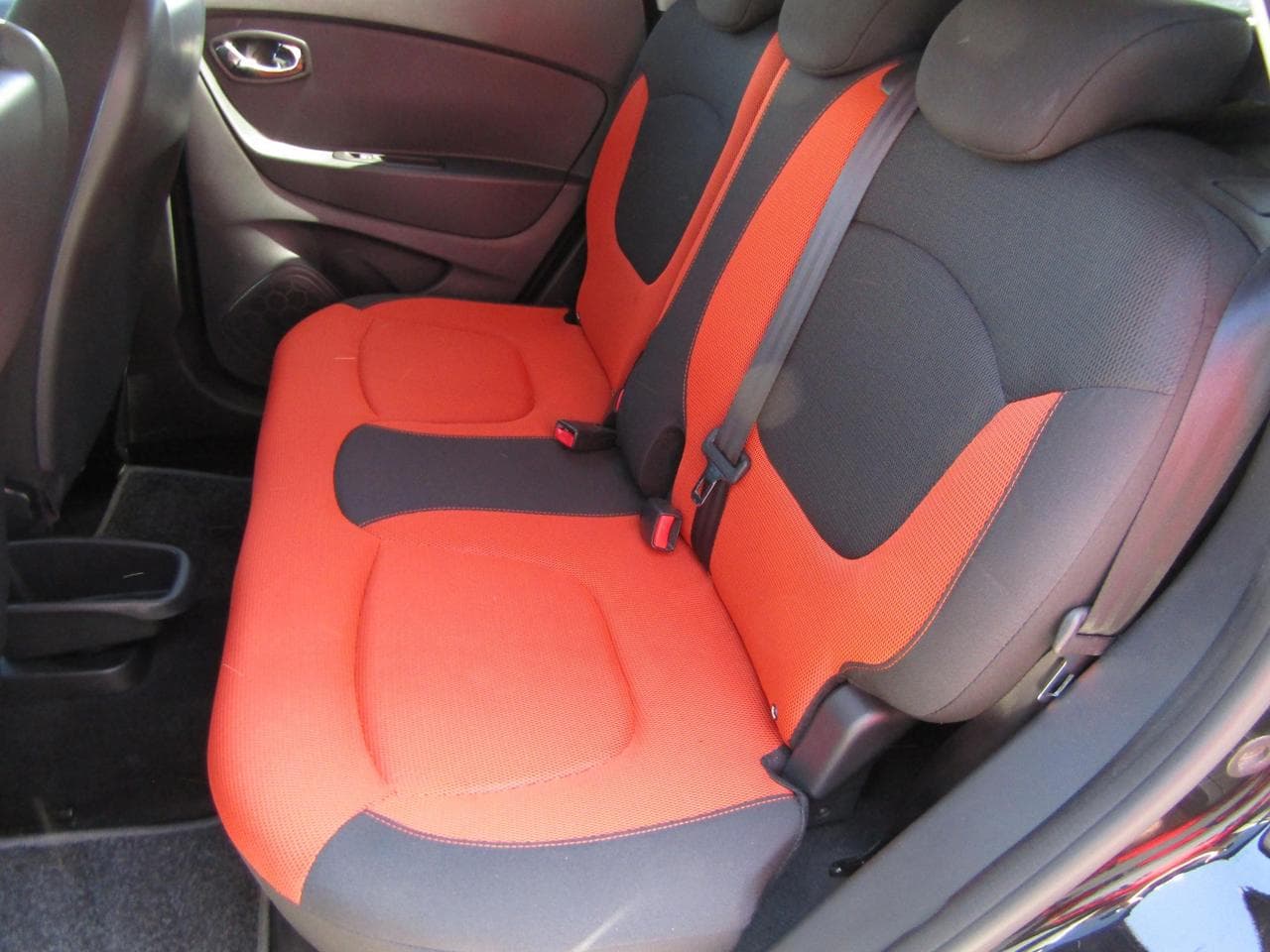 2015 Renault CAPTUR - 15
