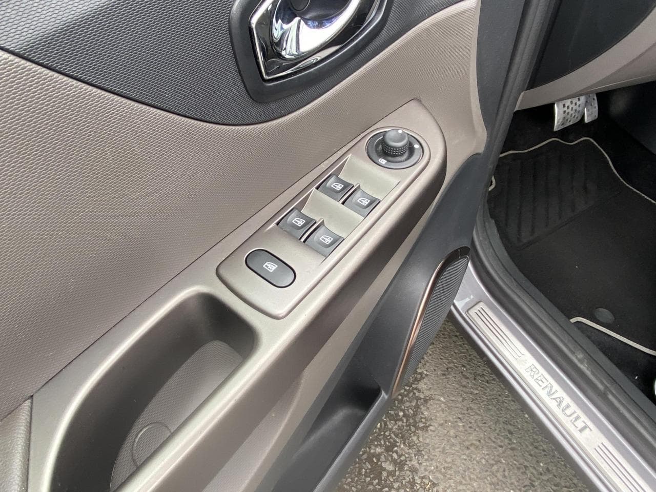 2016 Renault CAPTUR - 15