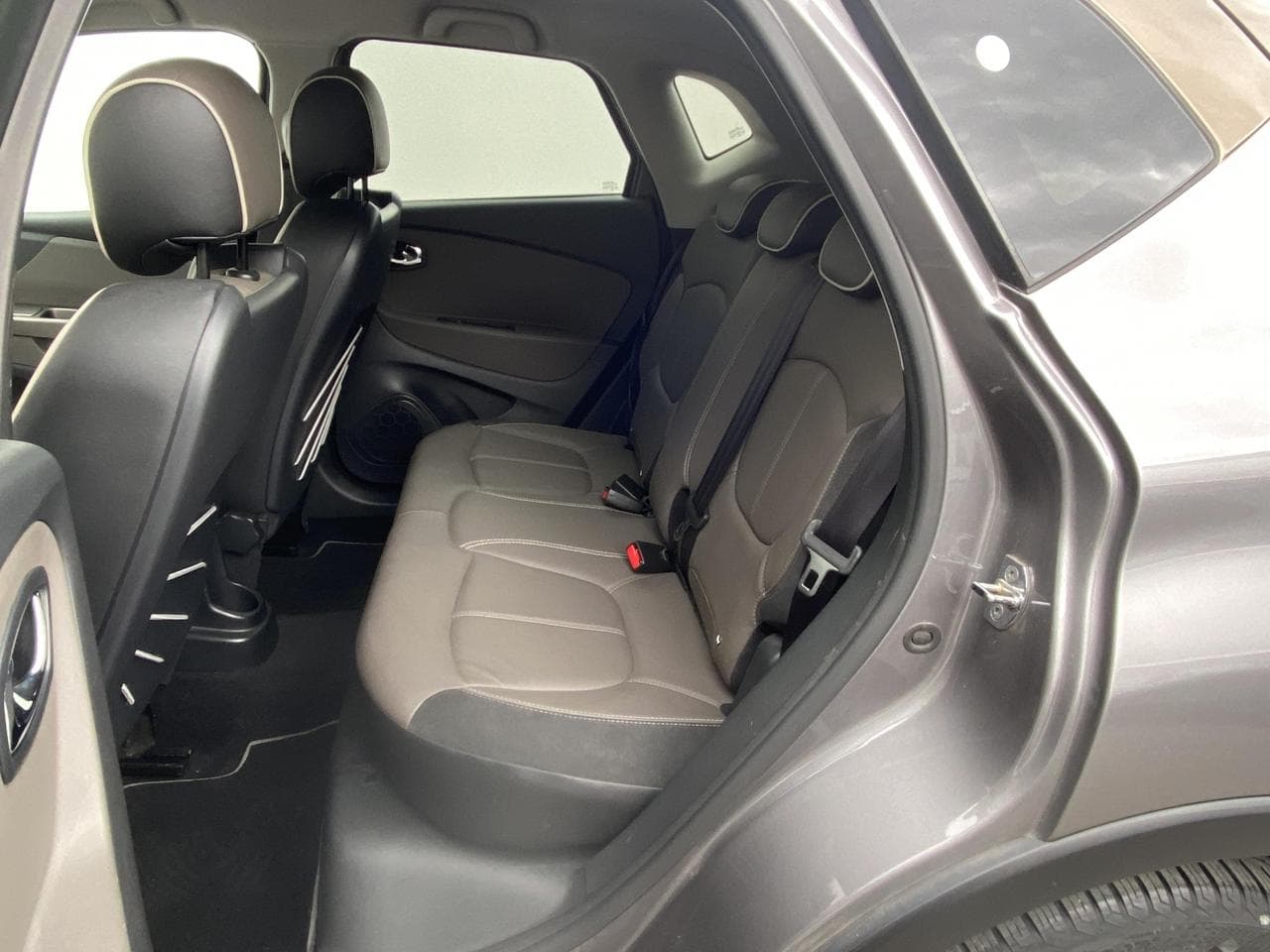 2016 Renault CAPTUR - 14