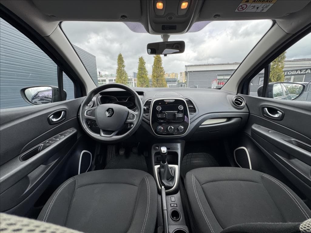 2017 Renault CAPTUR - 24