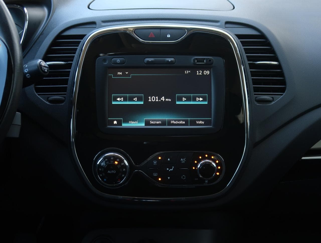 2017 Renault CAPTUR - 18