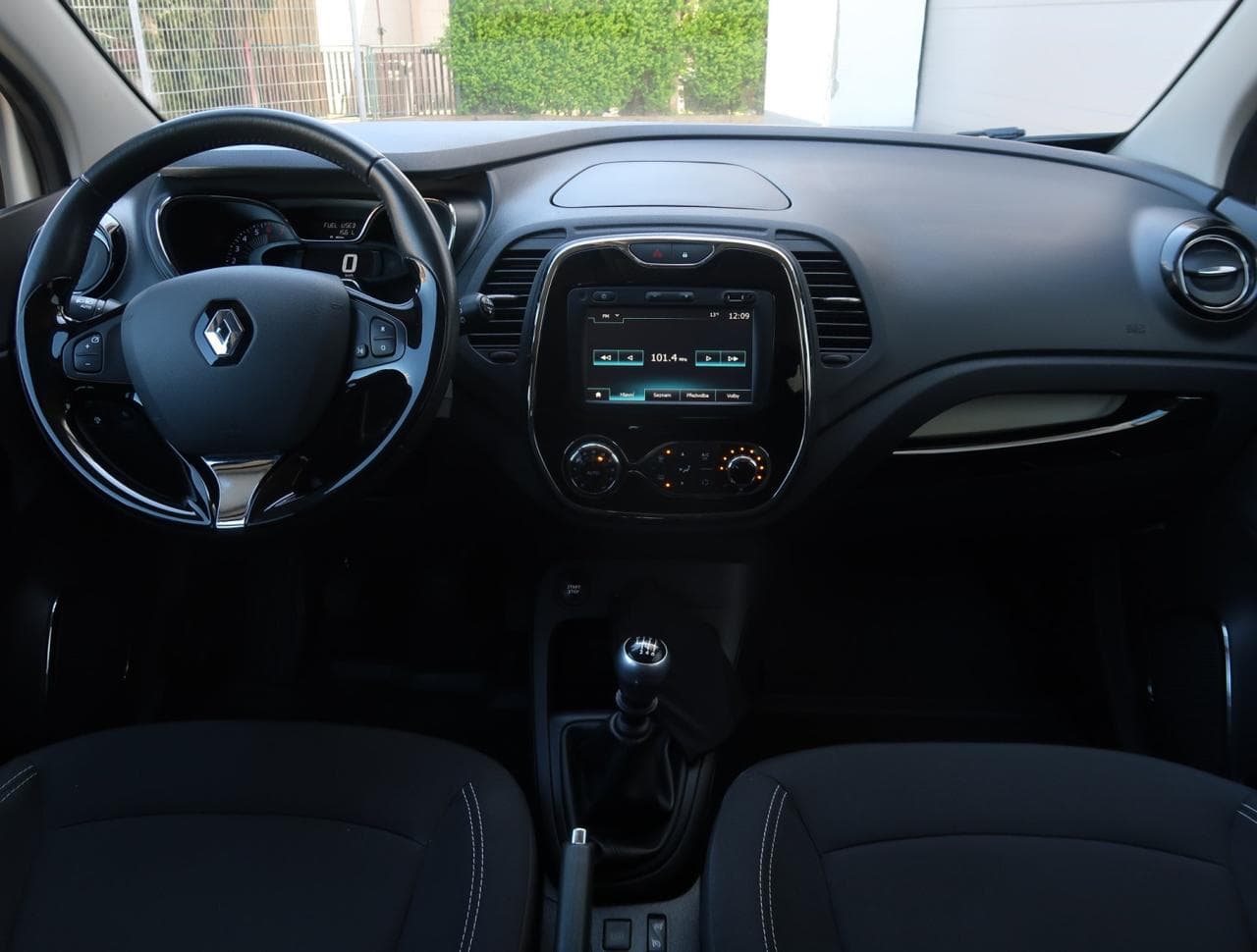 2017 Renault CAPTUR - 10
