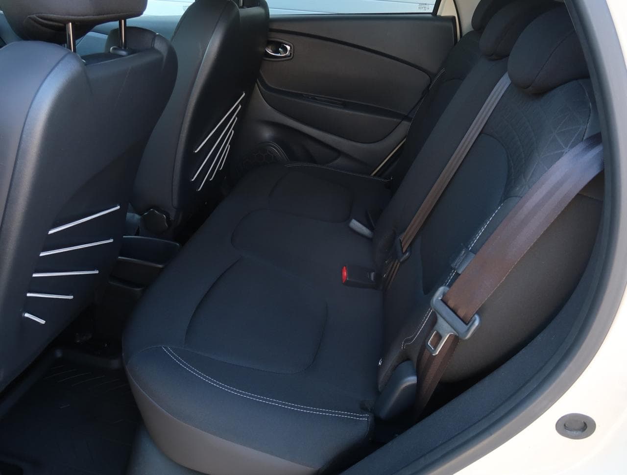 2017 Renault CAPTUR - 15