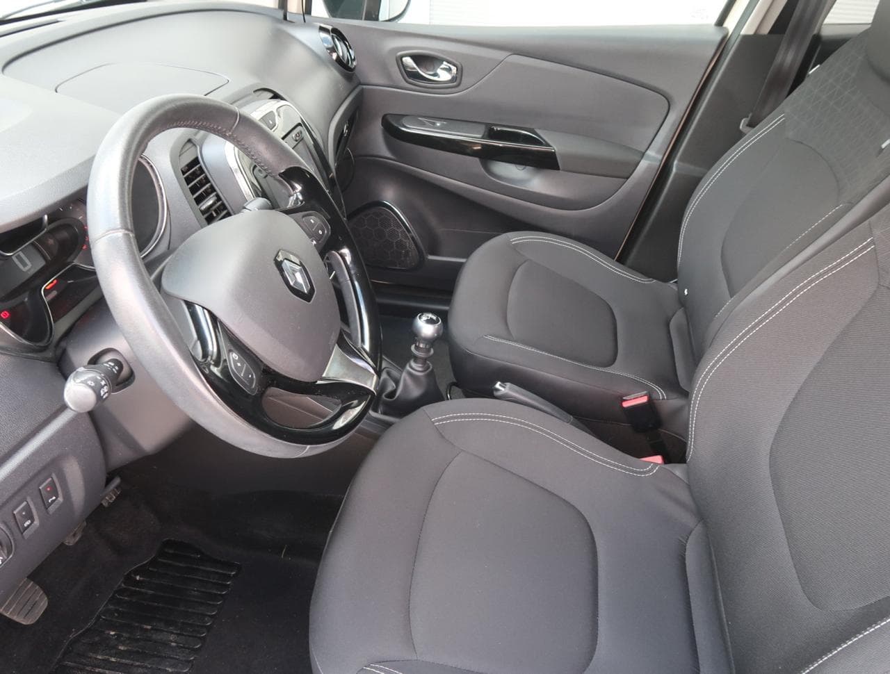 2017 Renault CAPTUR - 16